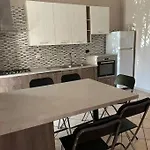 Apartment Lemon Tree House *