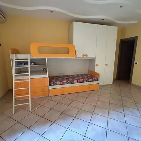 Апартаменты Lemon Tree House *